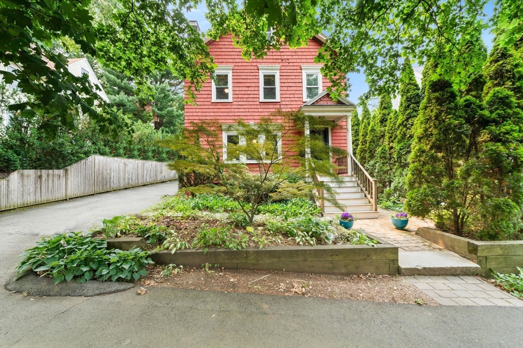 25 Maple Ave. Property Photo 2
