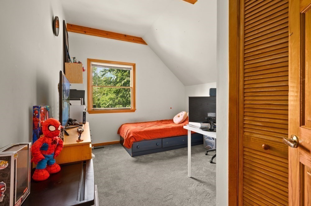 25 Ledge Street Property Photo 22