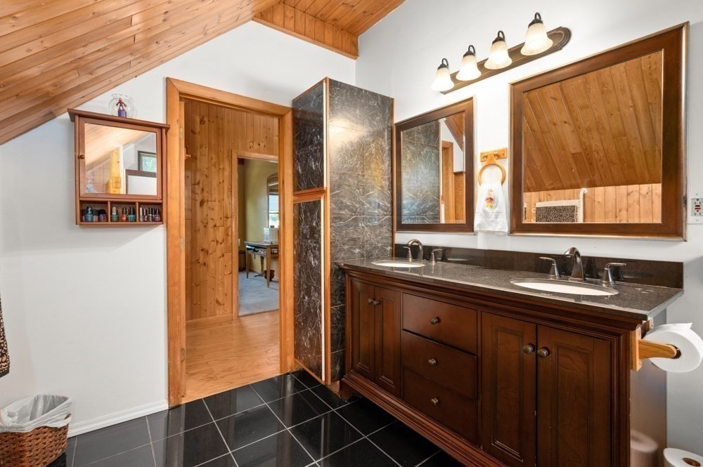 25 Ledge Street Property Photo 30