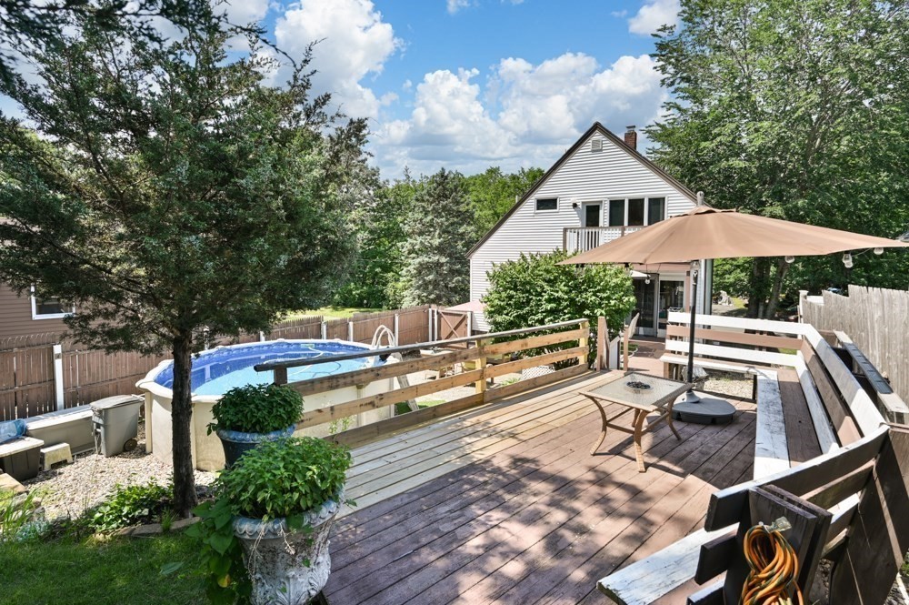 25 Ledge Street Property Photo 38