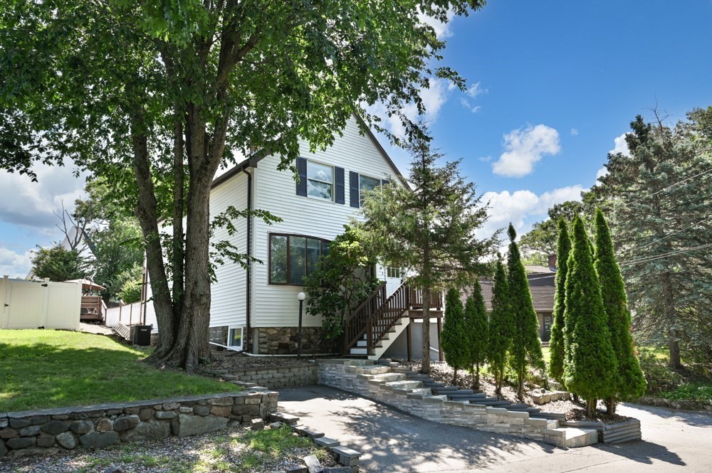 25 Ledge Street Property Photo 41