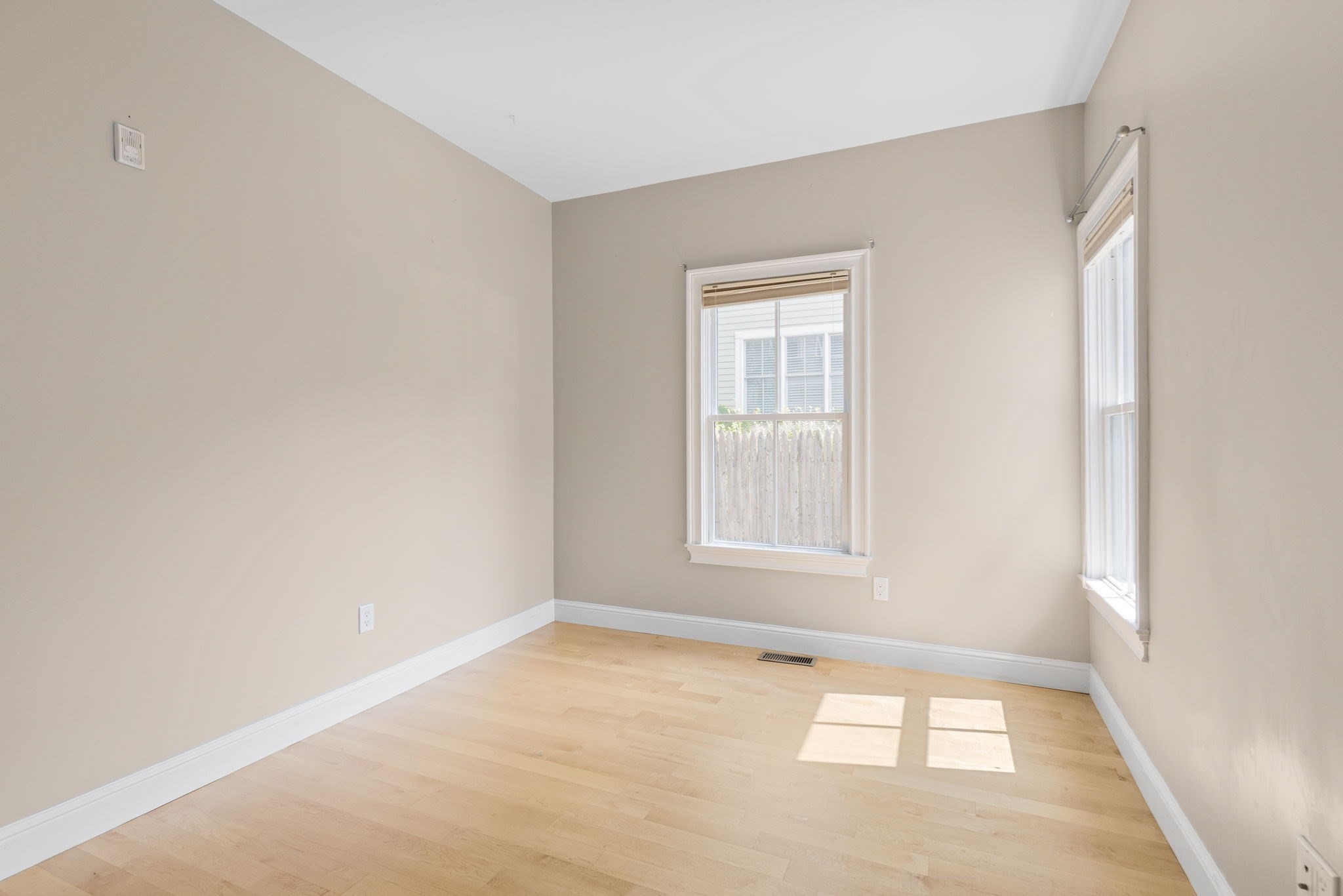 9 Sheridan # 1 Property Photo 5
