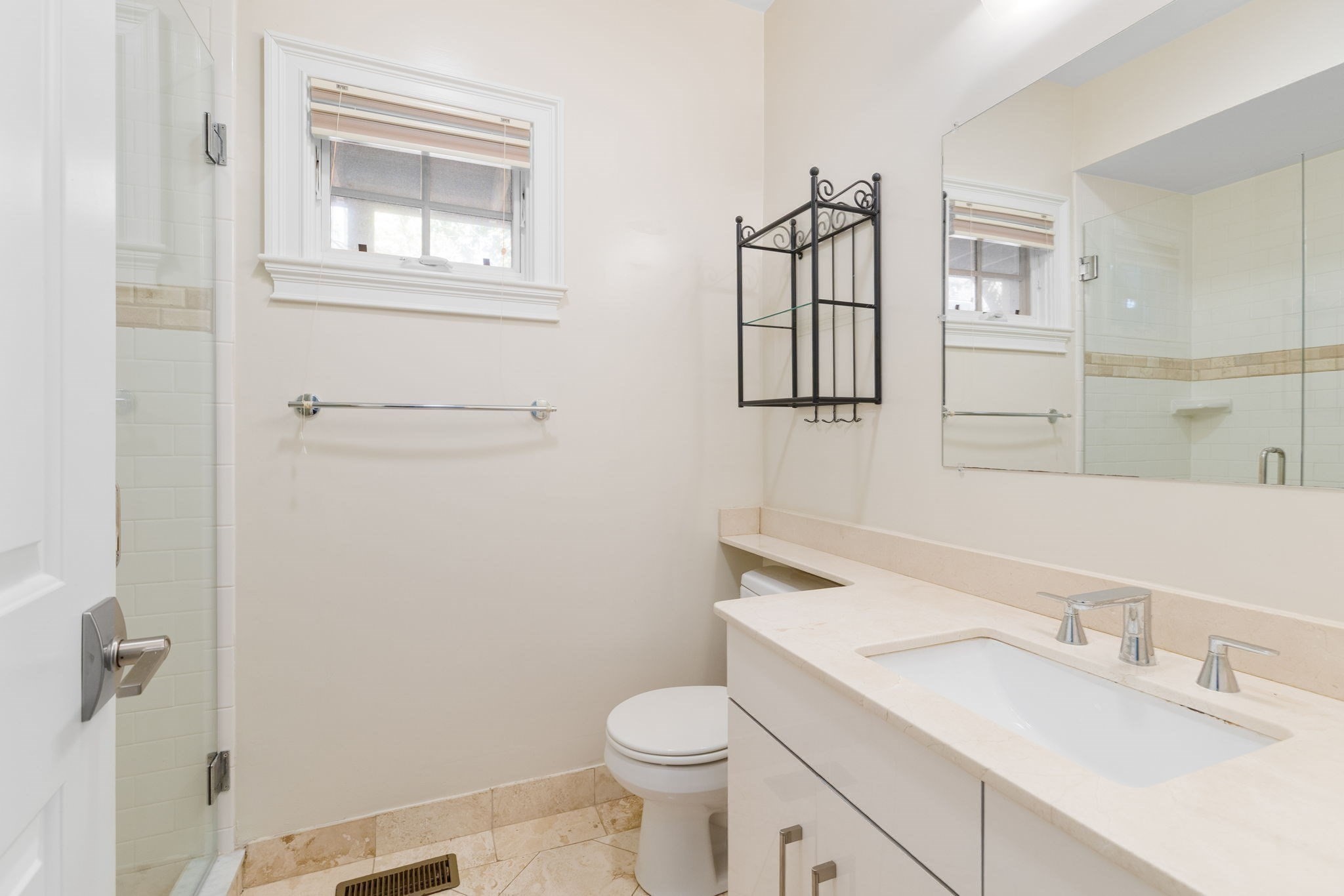 9 Sheridan # 1 Property Photo 6