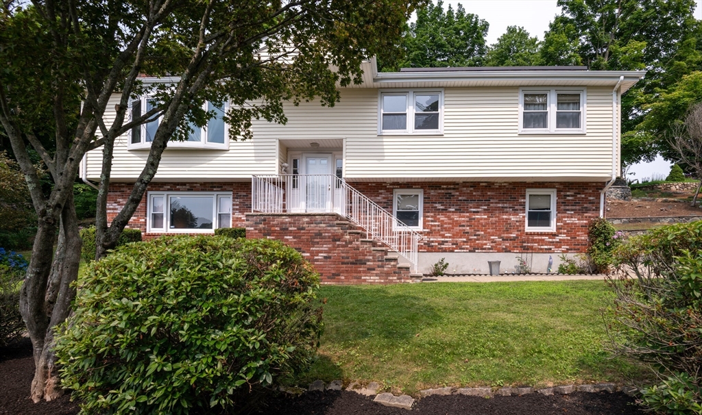 8 Patrick Circle Property Photo 2