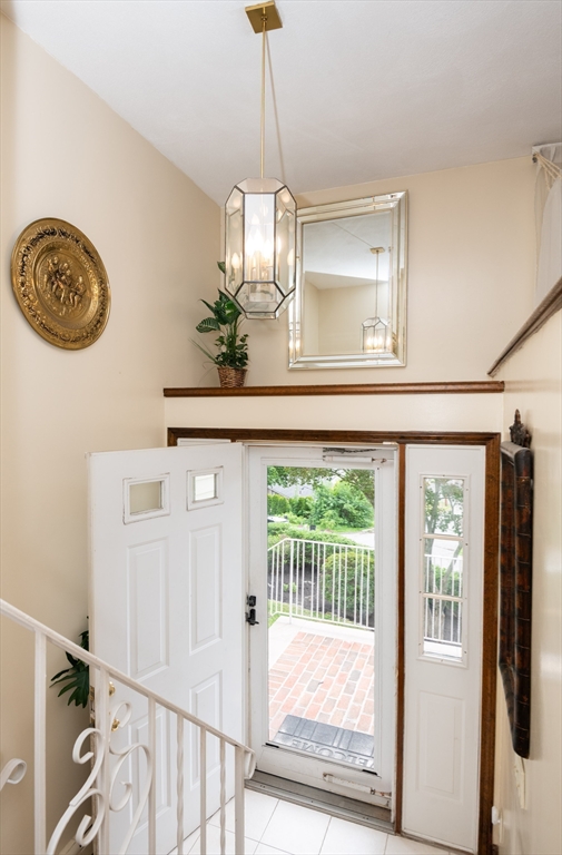 8 Patrick Circle Property Photo 5