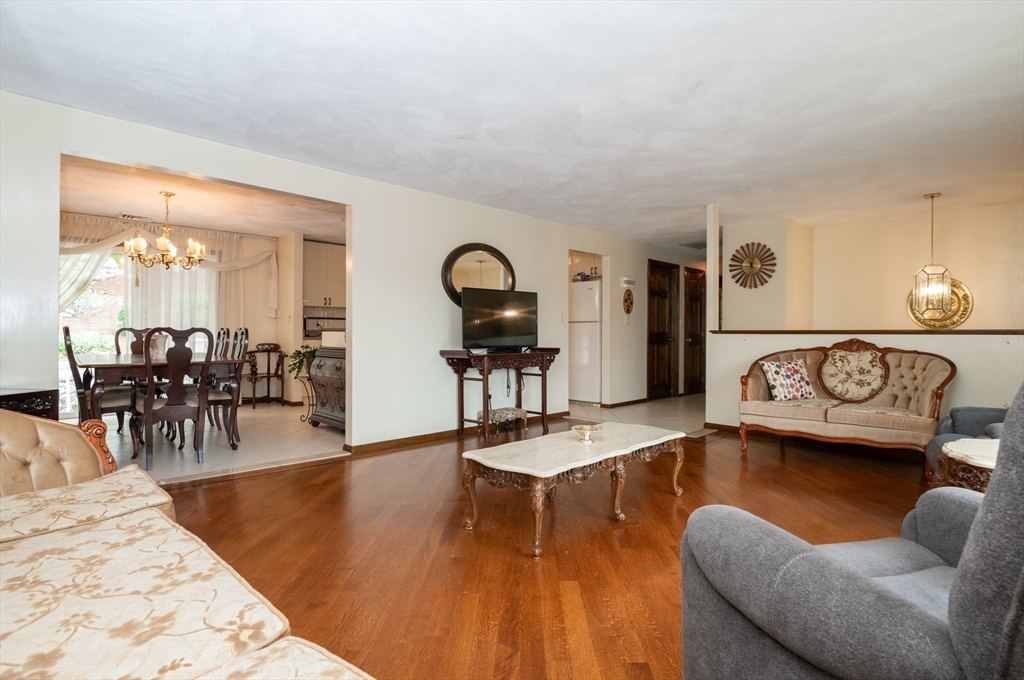 8 Patrick Circle Property Photo 8