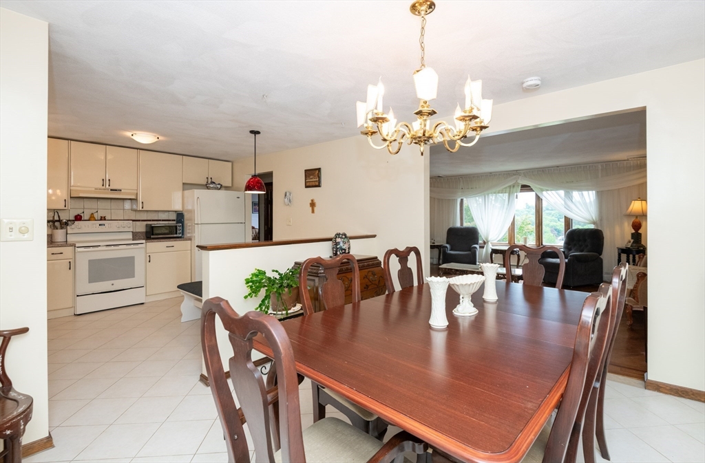 8 Patrick Circle Property Photo 10