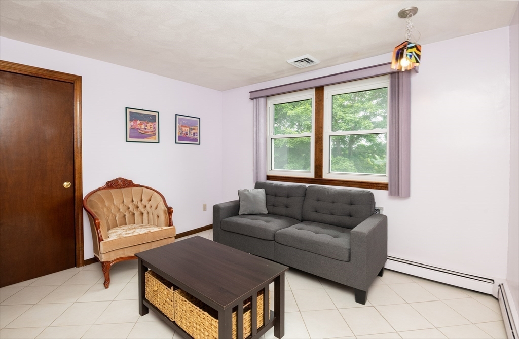 8 Patrick Circle Property Photo 16