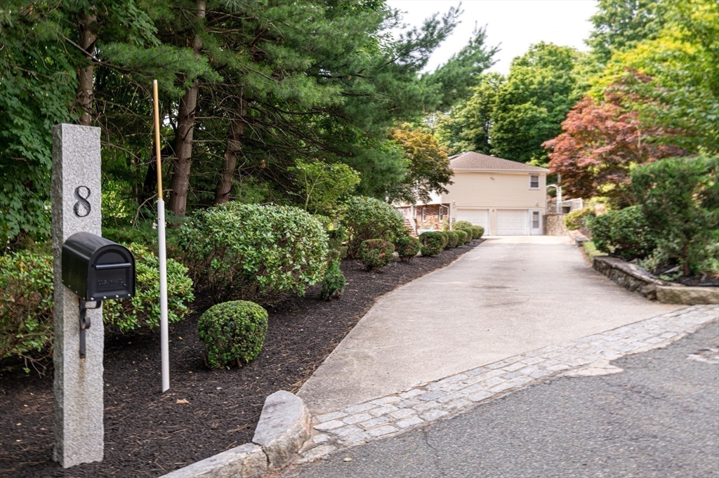 8 Patrick Circle Property Photo 27