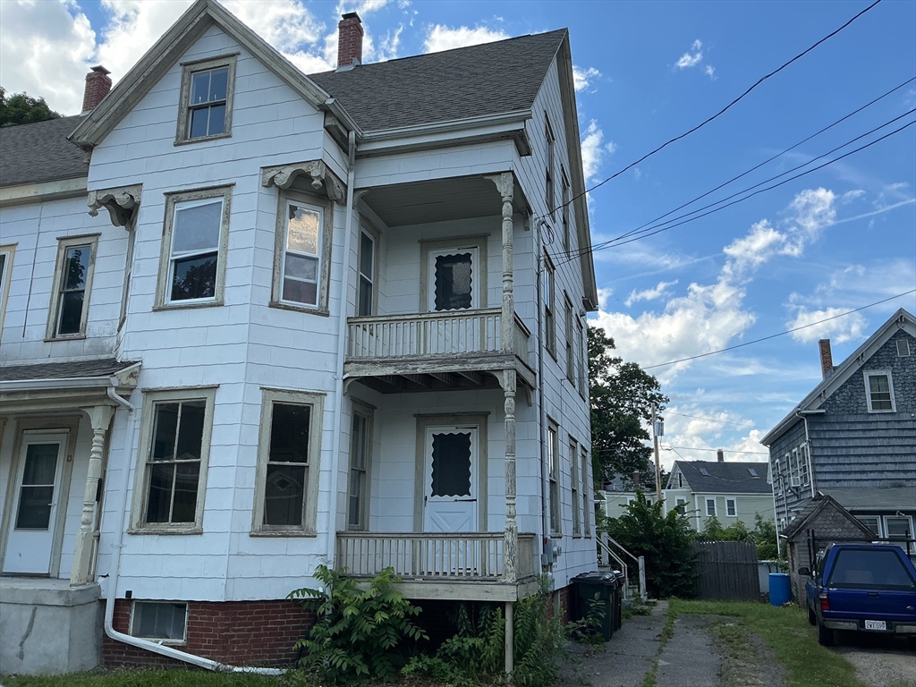 13 Pearl St Property Photo 1