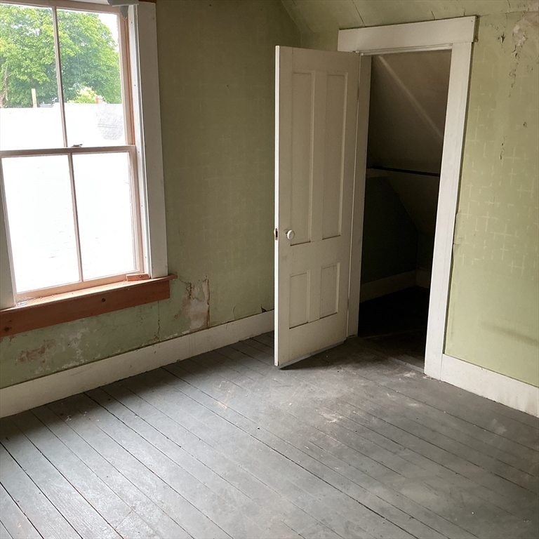 13 Pearl St Property Photo 11