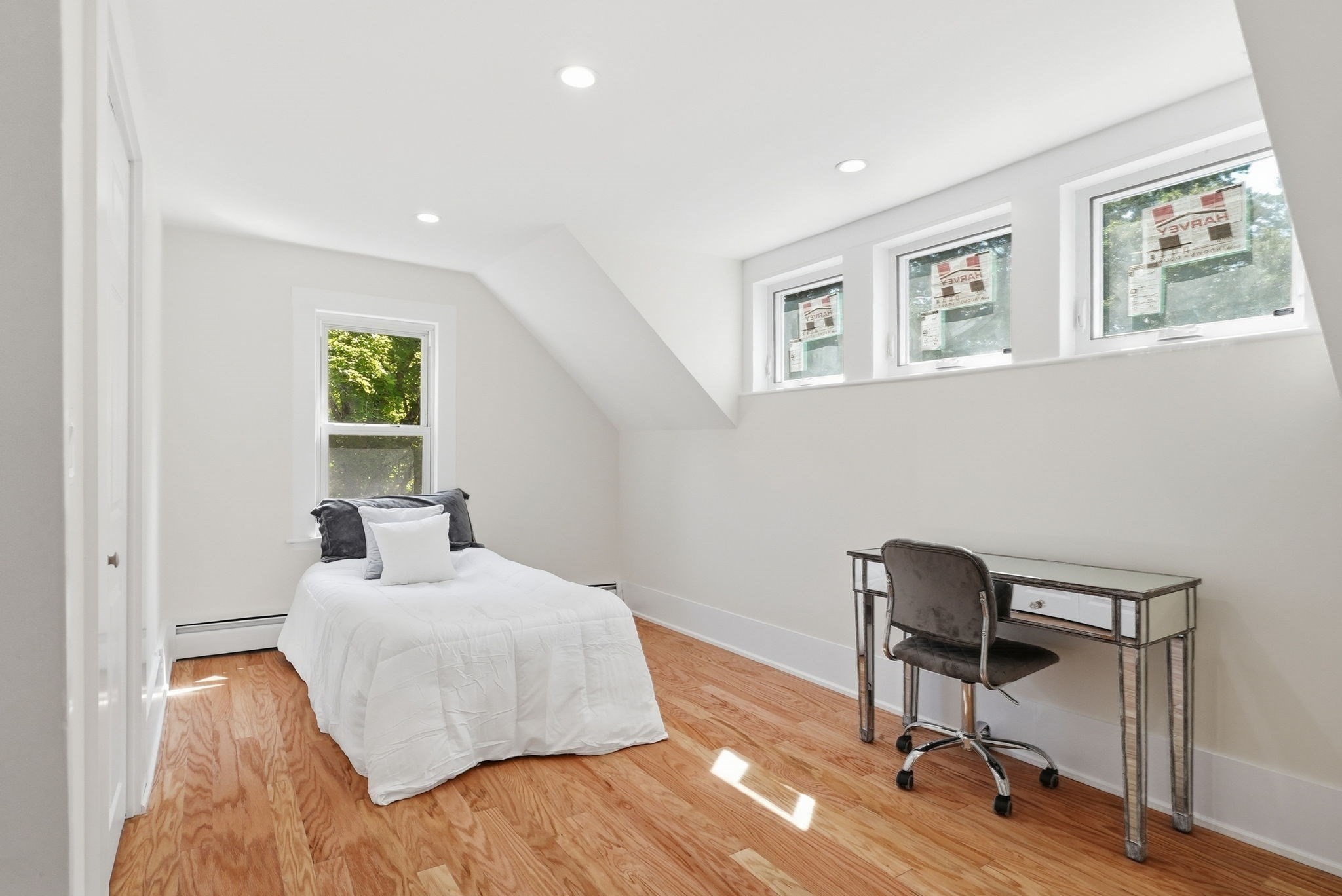 8 Pemberton Rd Property Photo 33