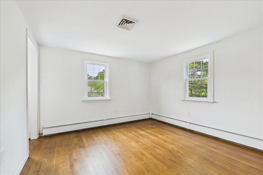38 Davenport Rd Property Photo 19