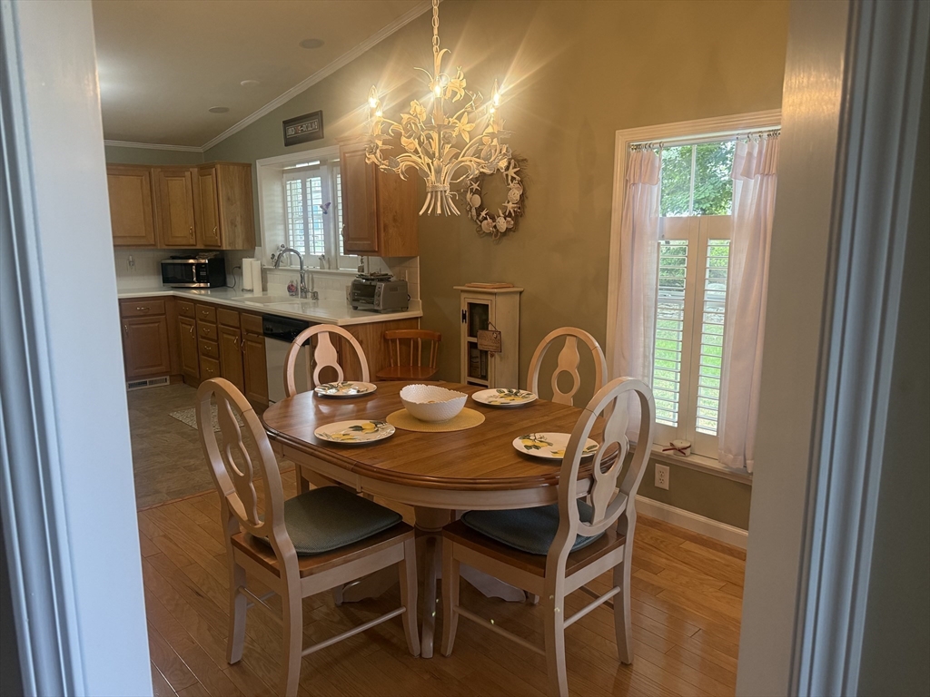 307 Blueberry Circle Property Photo 6