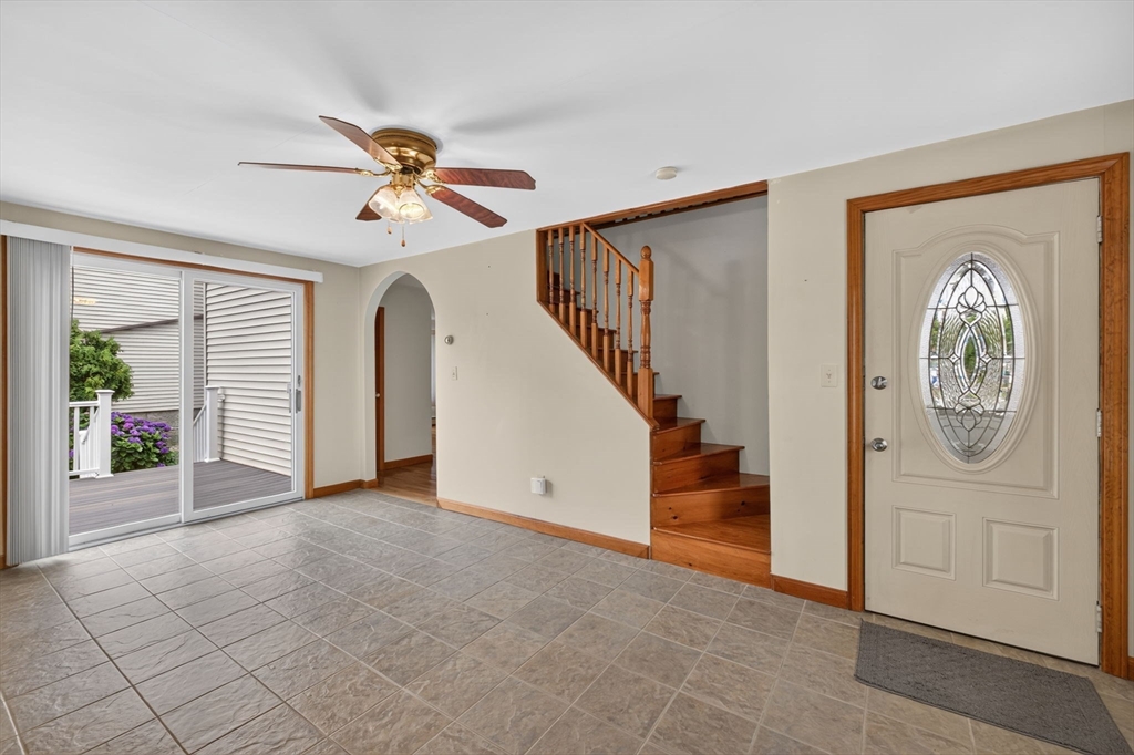 31 Oregon St Property Photo 11