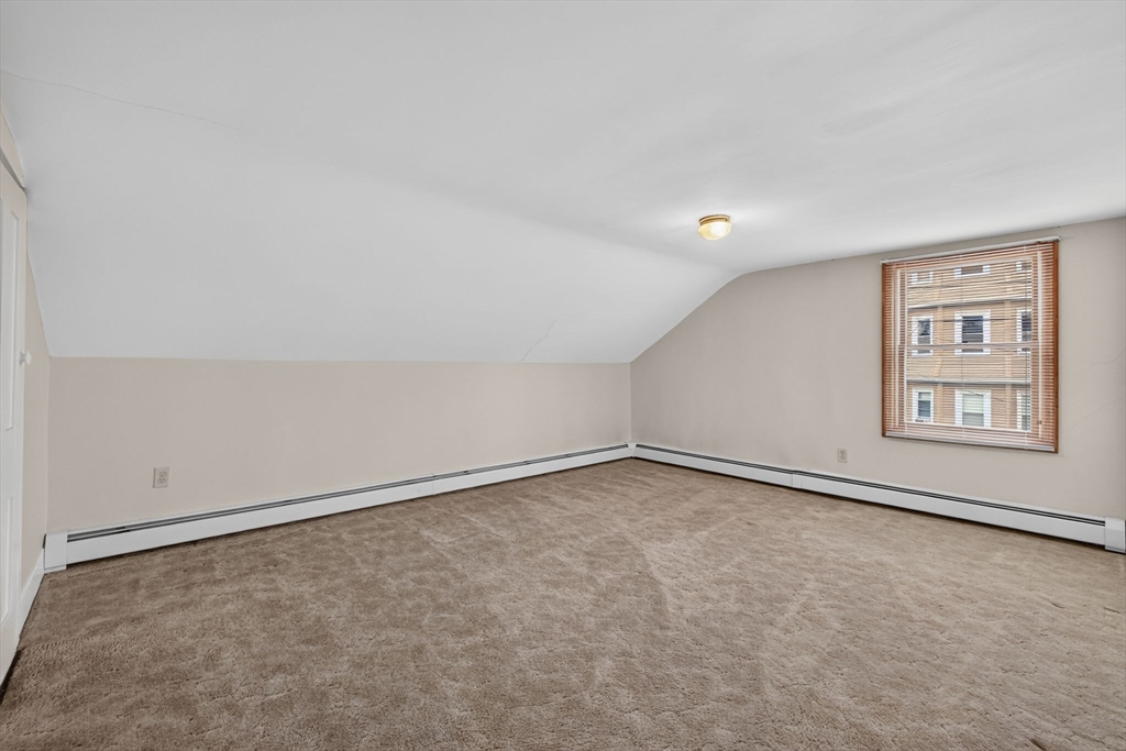 31 Oregon St Property Photo 19