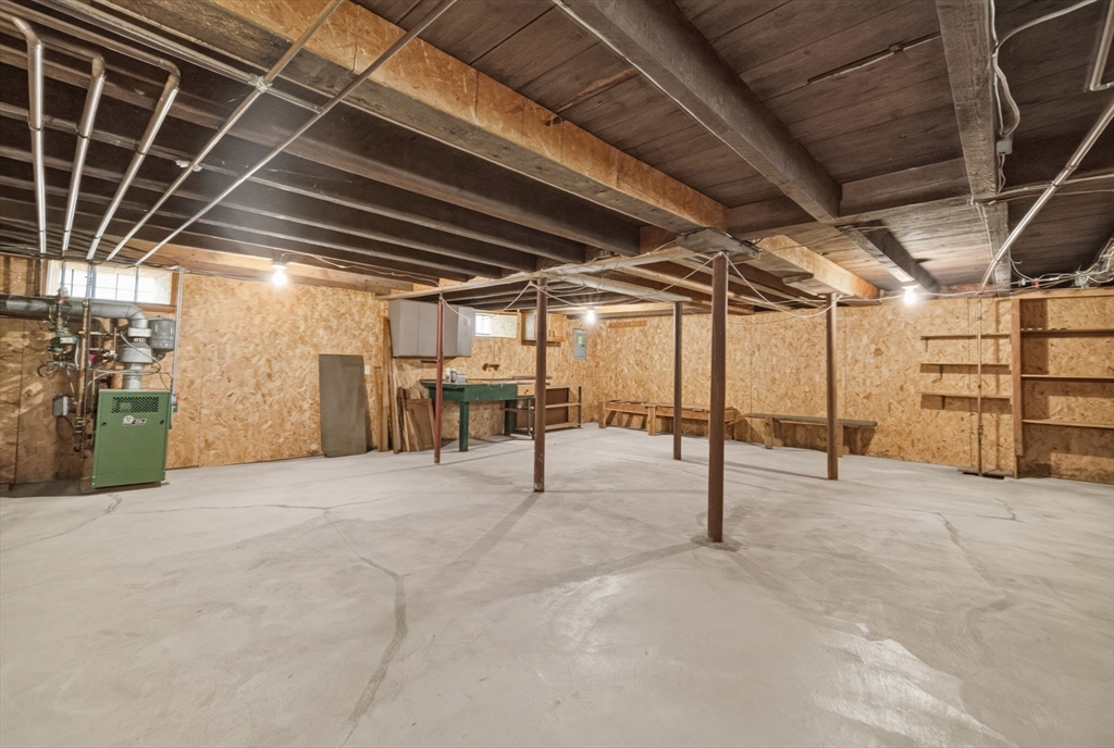 31 Oregon St Property Photo 23
