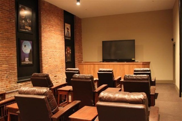 55 Green Street # 180 Property Photo 12