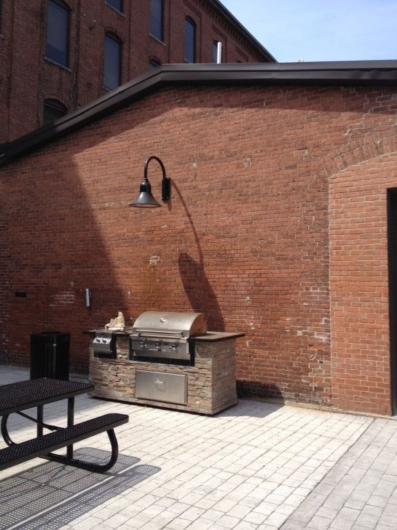 55 Green Street # 180 Property Photo 16