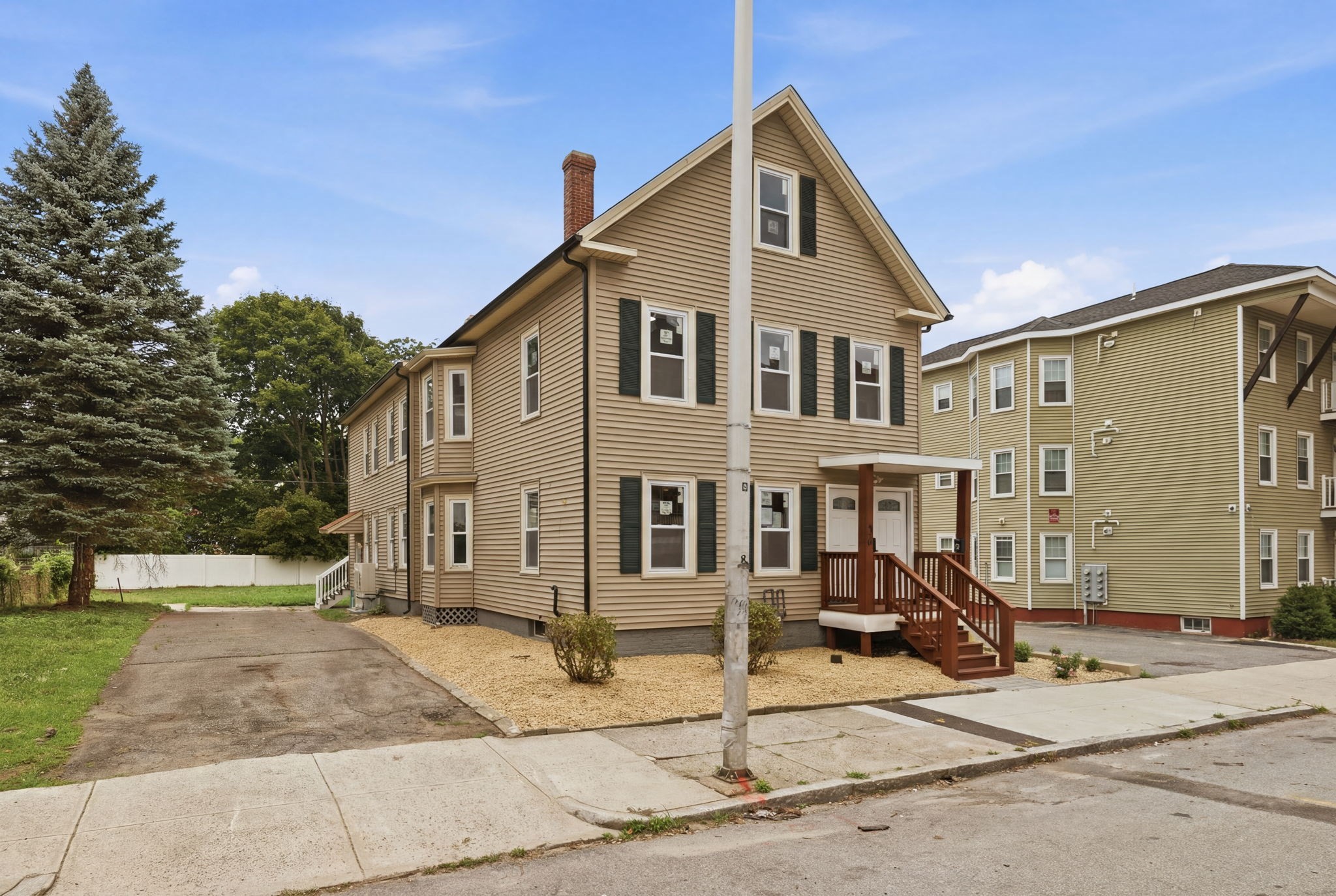 14 Cutler St Property Photo 2
