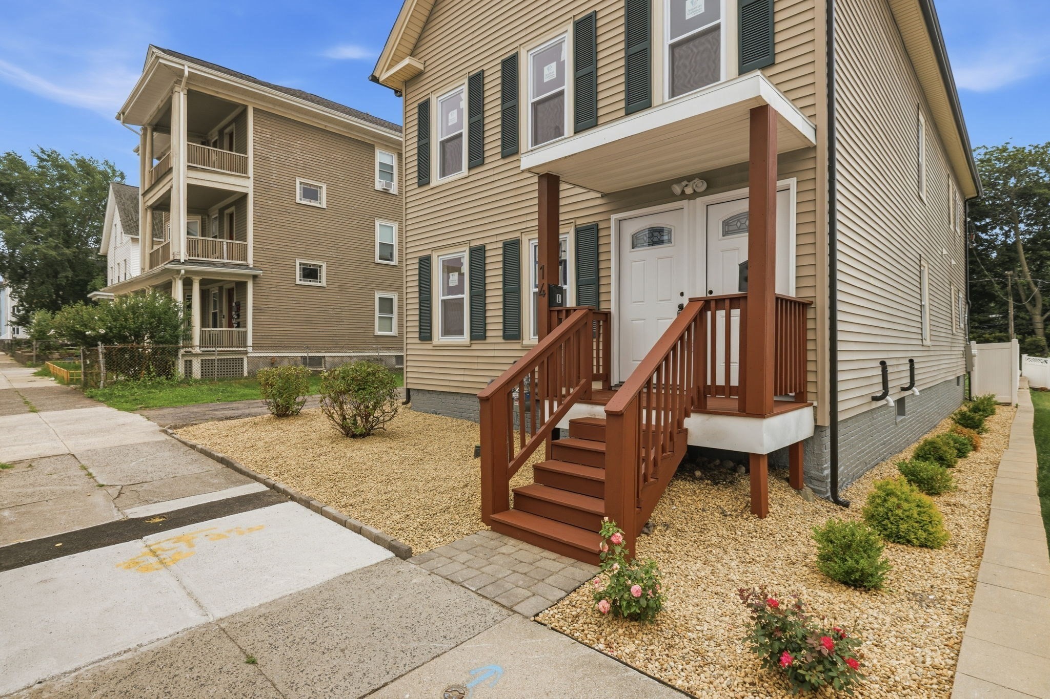 14 Cutler St Property Photo 4