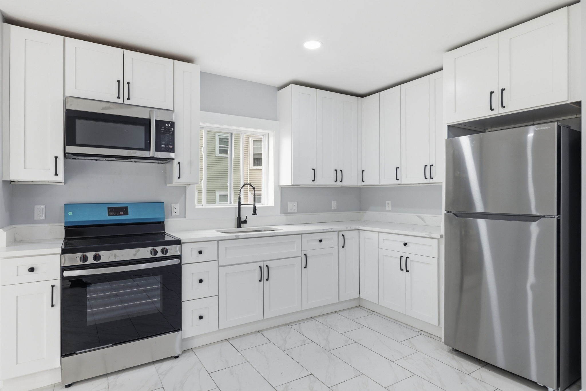 14 Cutler St Property Photo 15