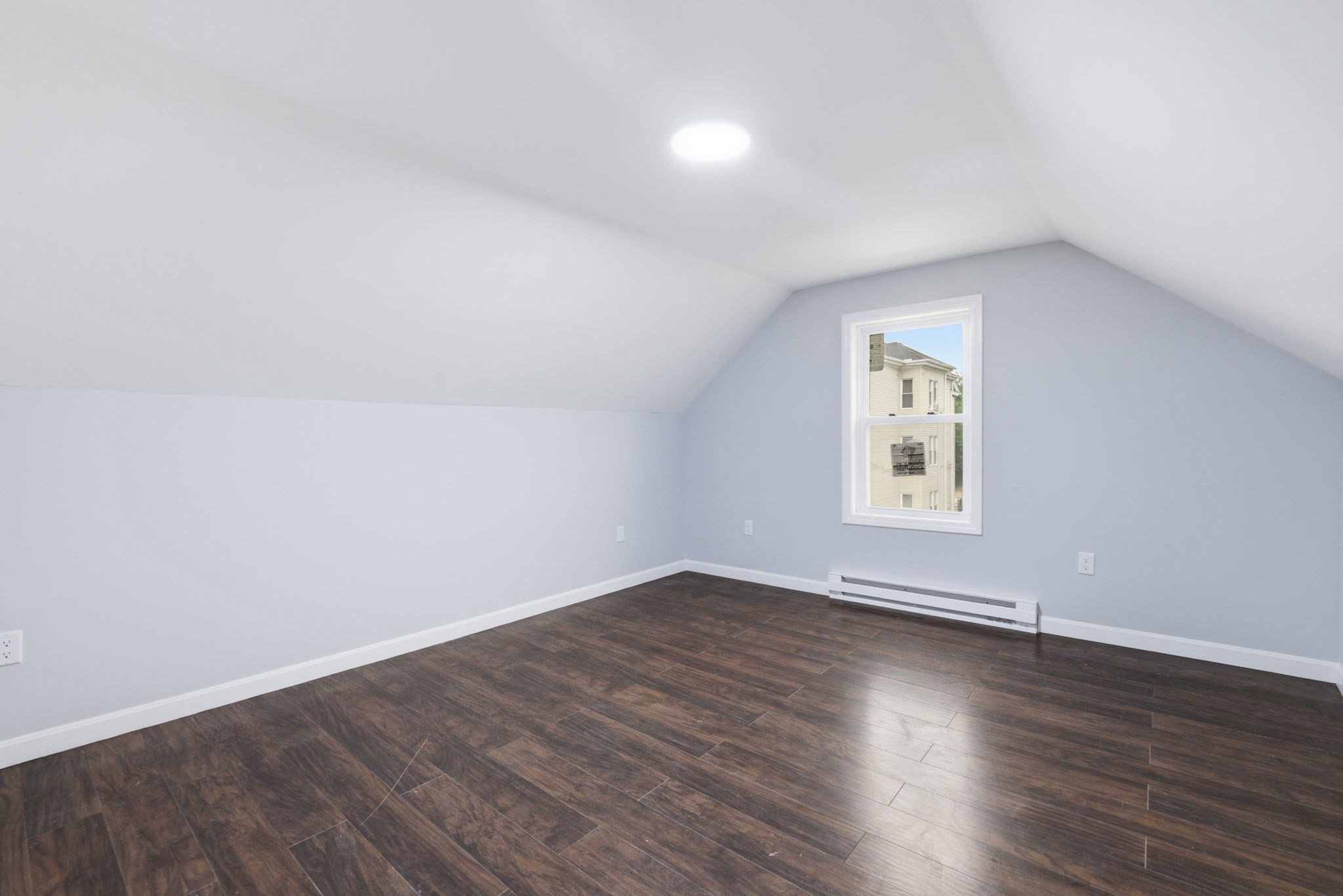 14 Cutler St Property Photo 28