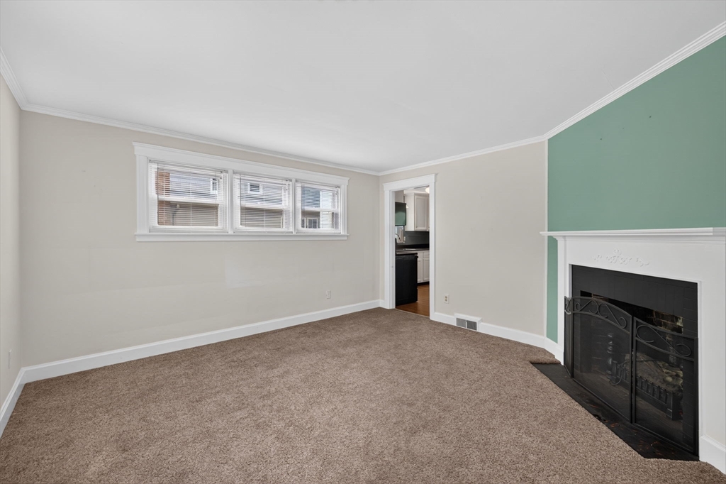 414 Archer St Property Photo 13