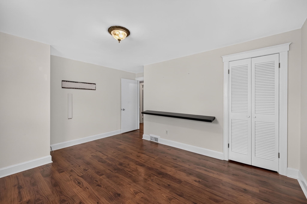 414 Archer St Property Photo 25