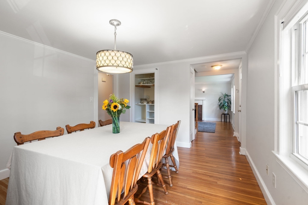 32 Grosvenor Rd Property Photo 9