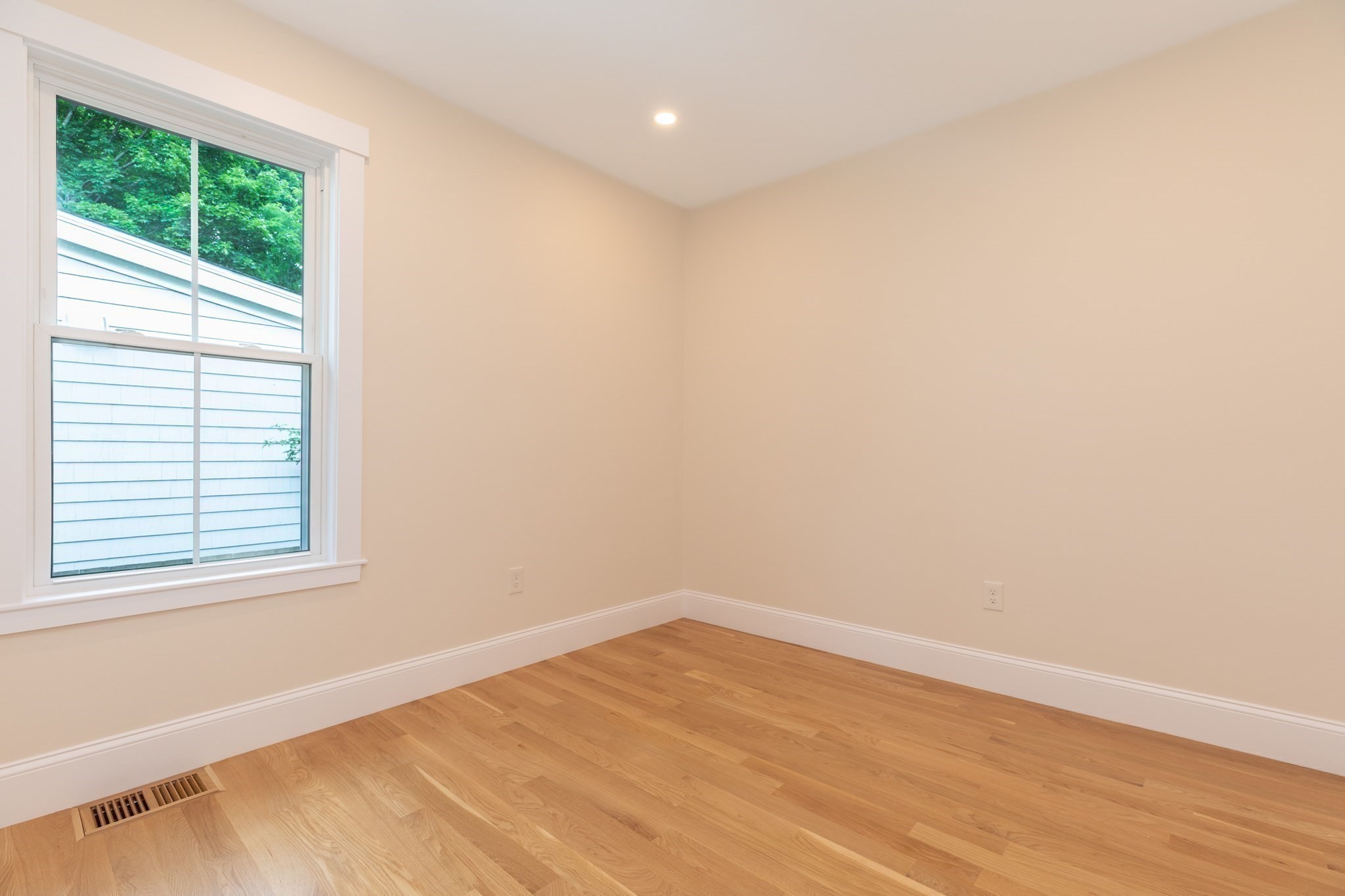43 Taft Ave Property Photo 21