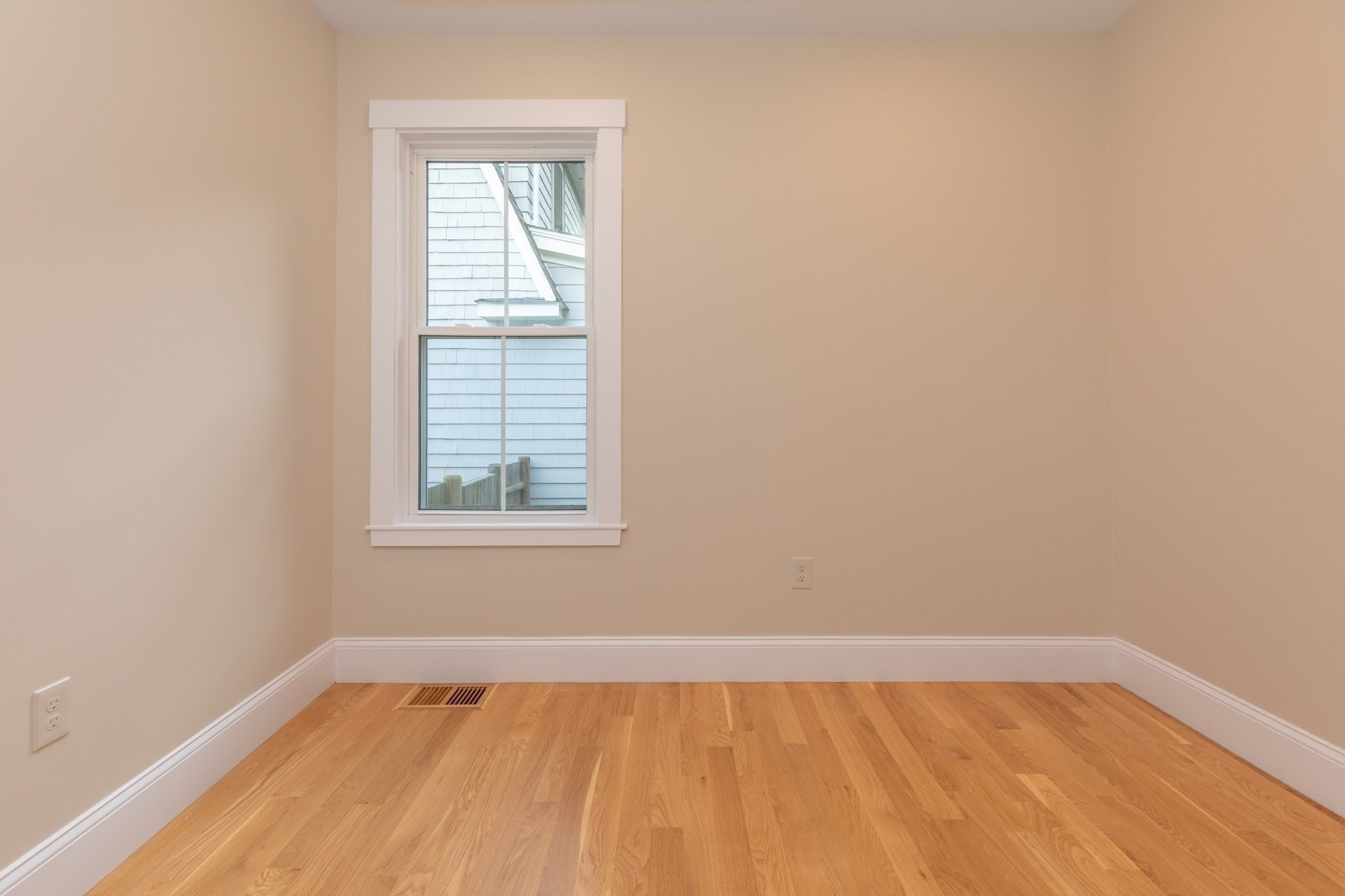 43 Taft Ave Property Photo 22