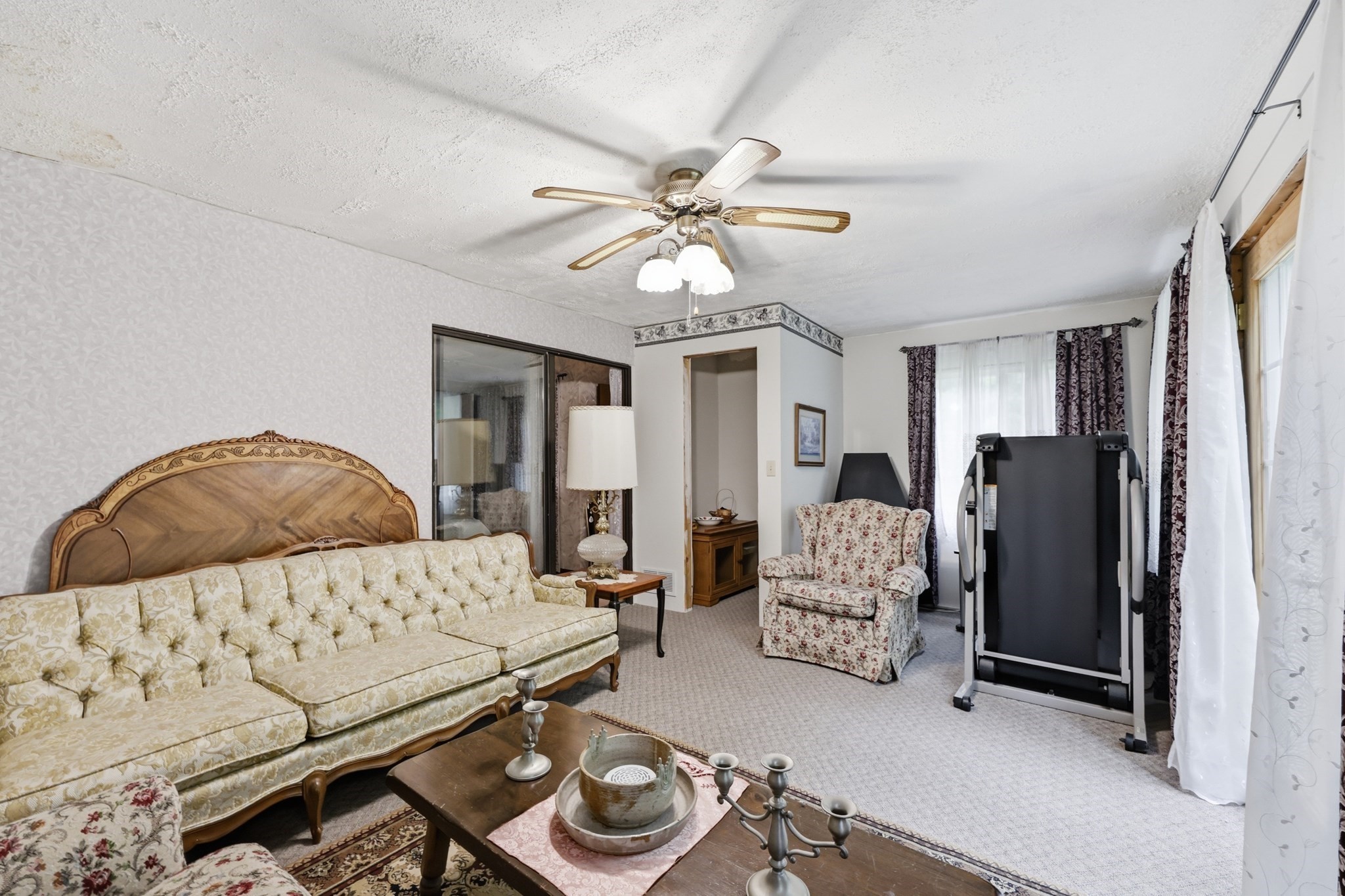 1303 Calkins Rd Property Photo 19