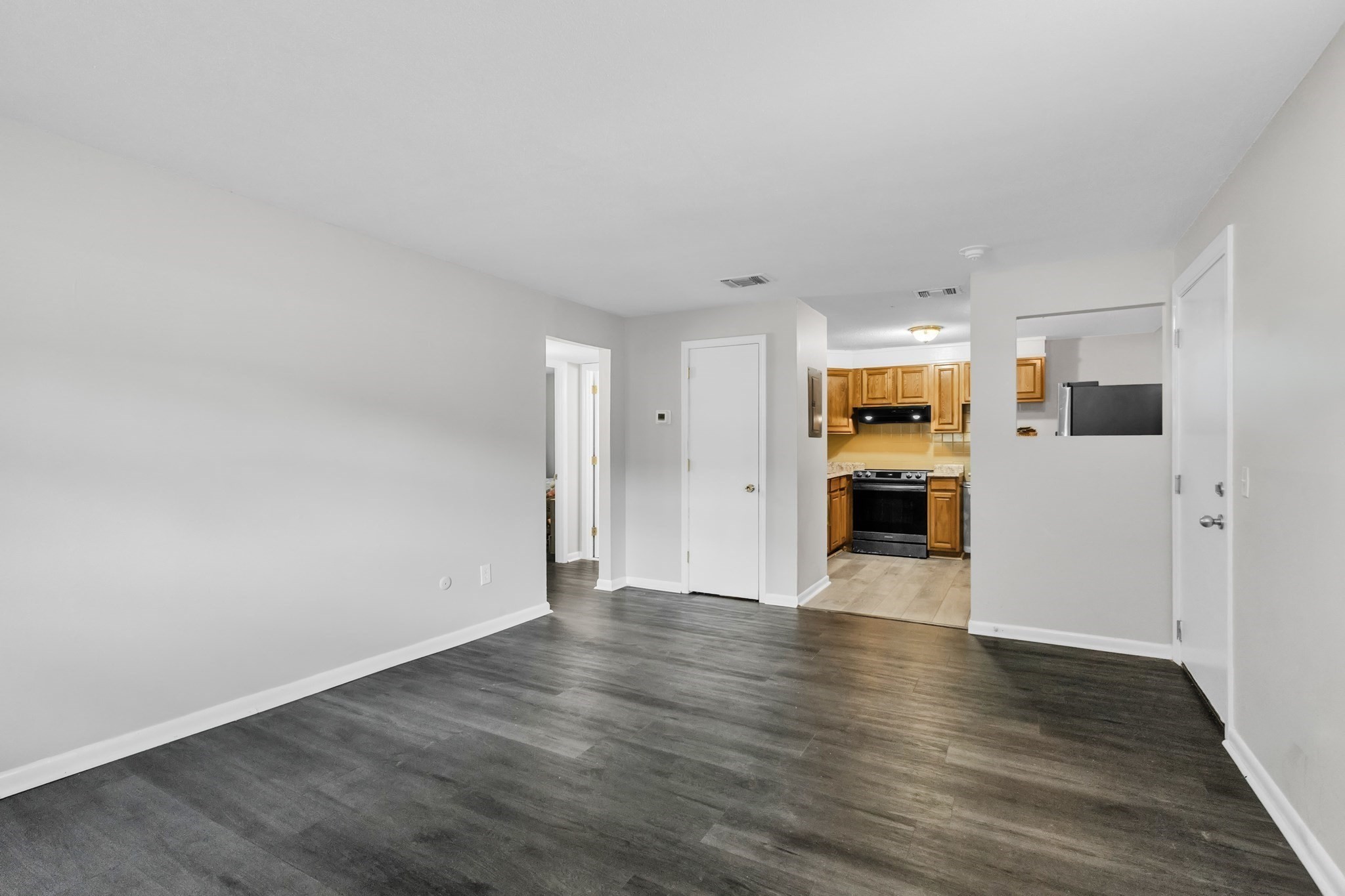 176 Maple Ave # 1 Property Photo 3