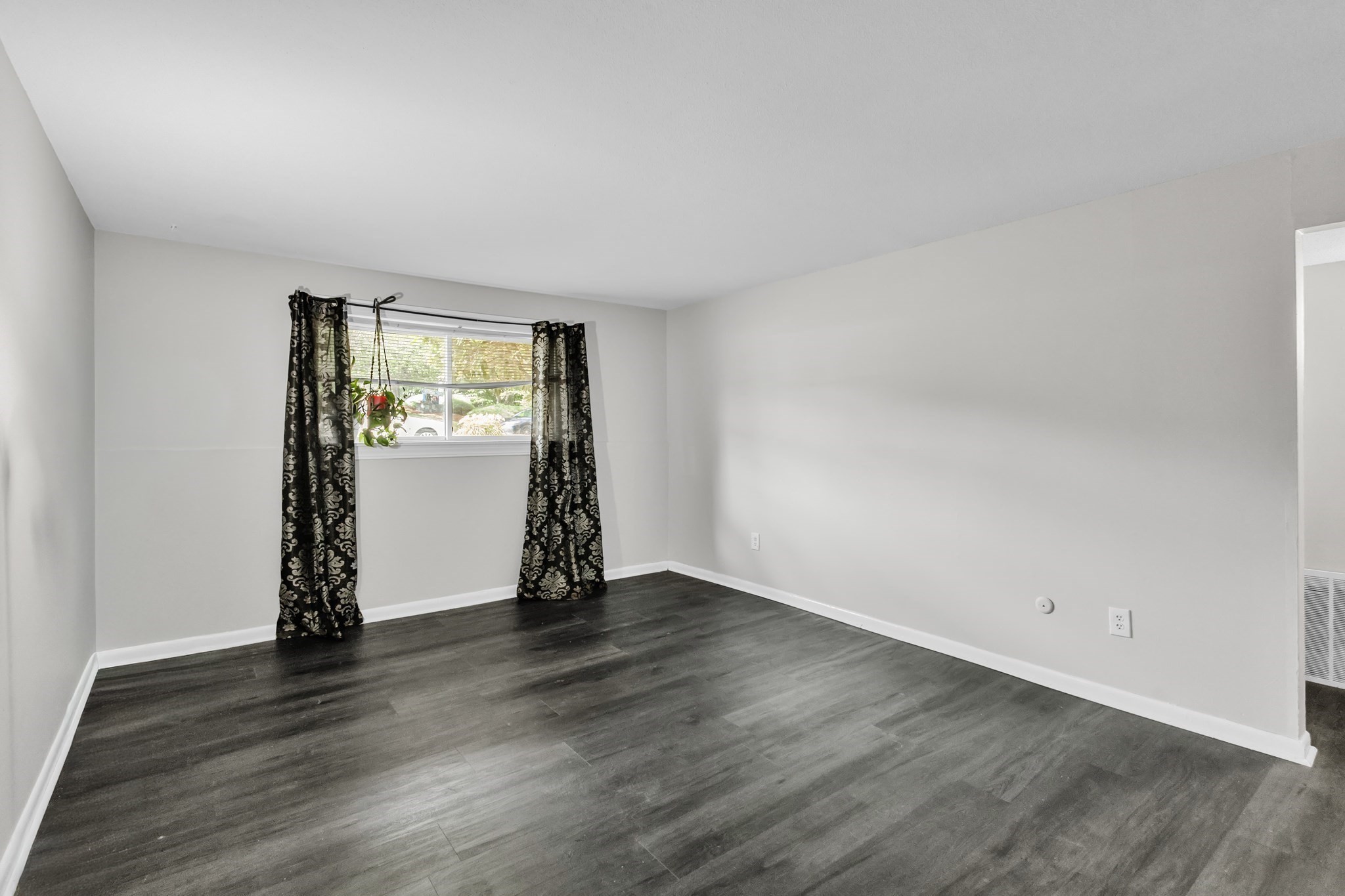 176 Maple Ave # 1 Property Photo 4