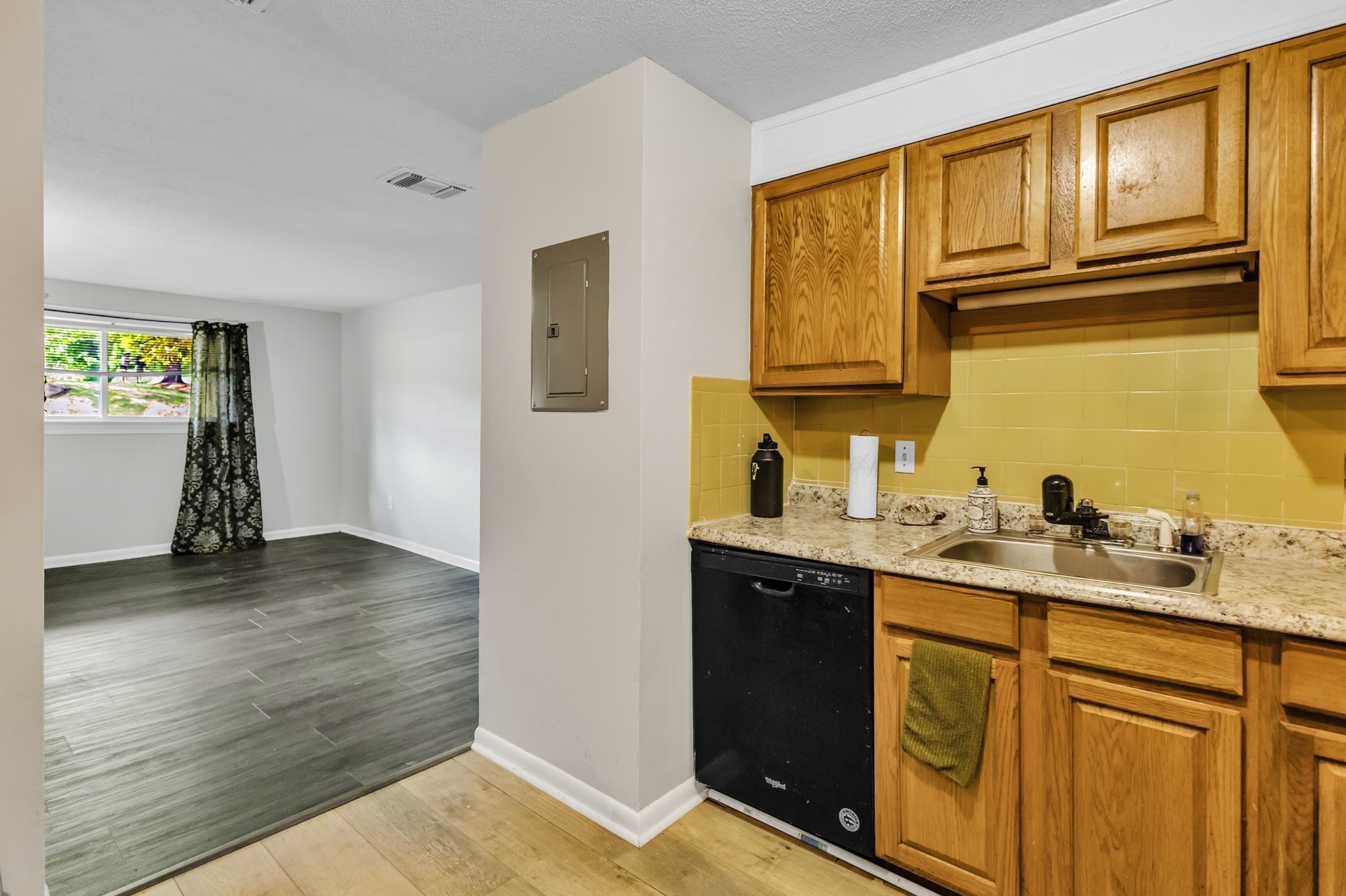 176 Maple Ave # 1 Property Photo 6