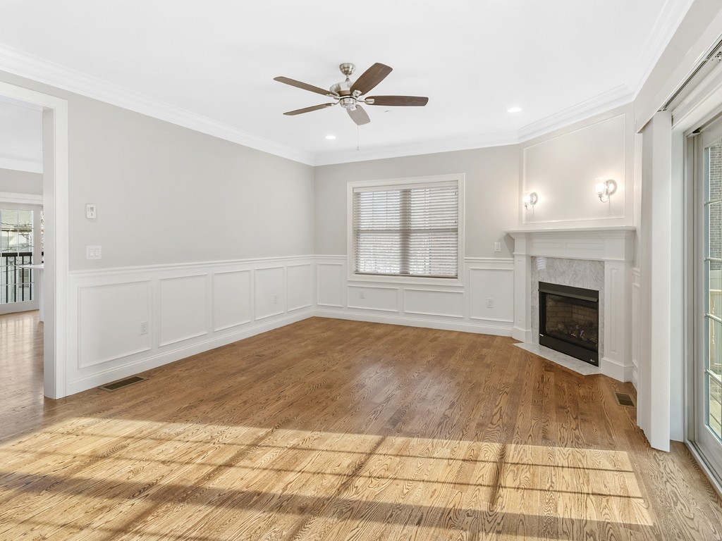 37 Lambert St # 37 Property Photo 3