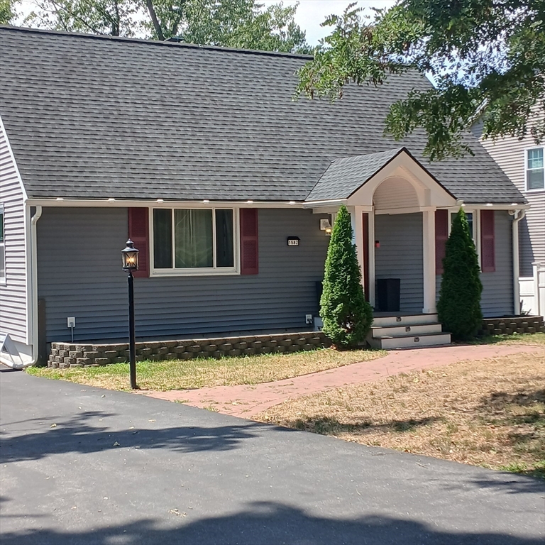 1582 Varnum Ave Property Photo 1
