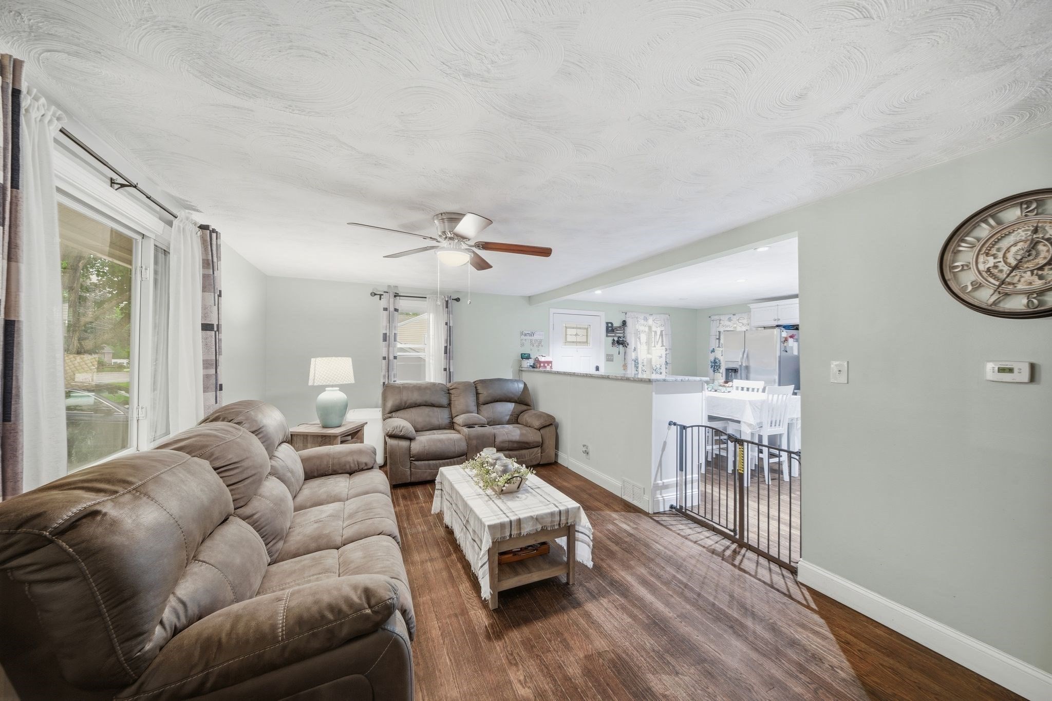 1582 Varnum Ave Property Photo 22