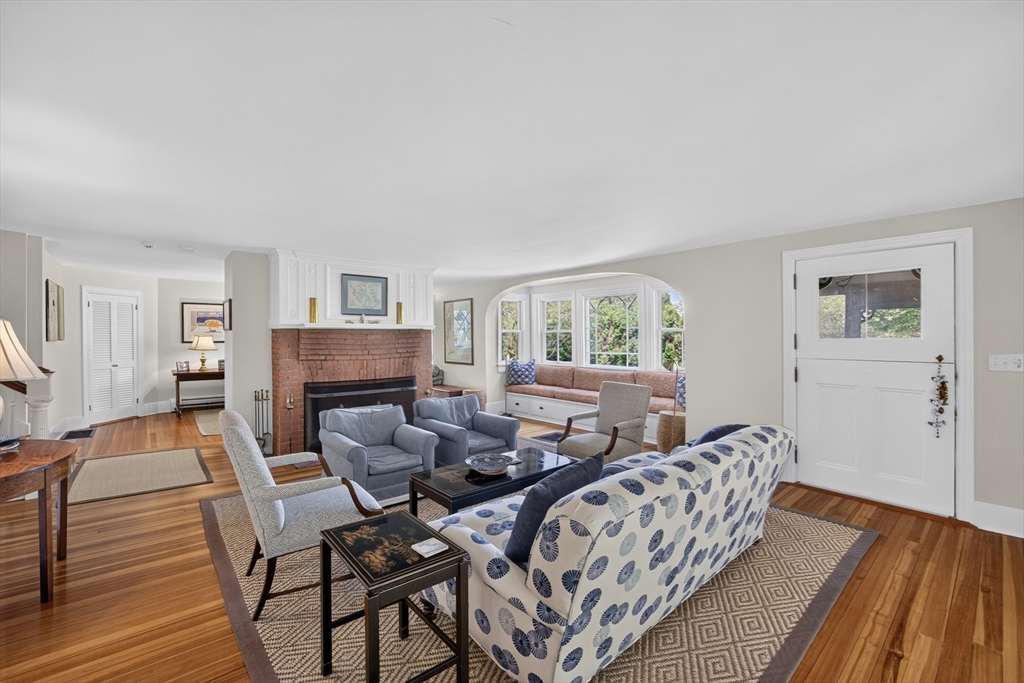 72 Water Street Property Photo 12