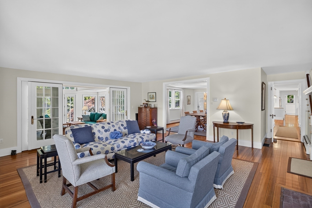 72 Water Street Property Photo 16
