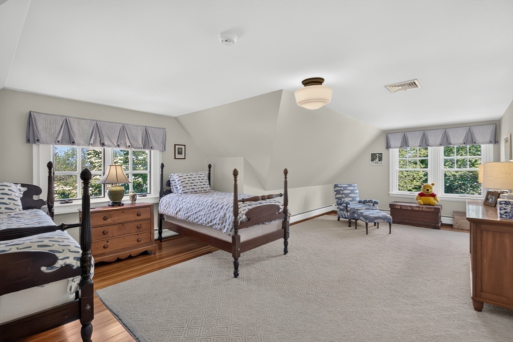 72 Water Street Property Photo 30