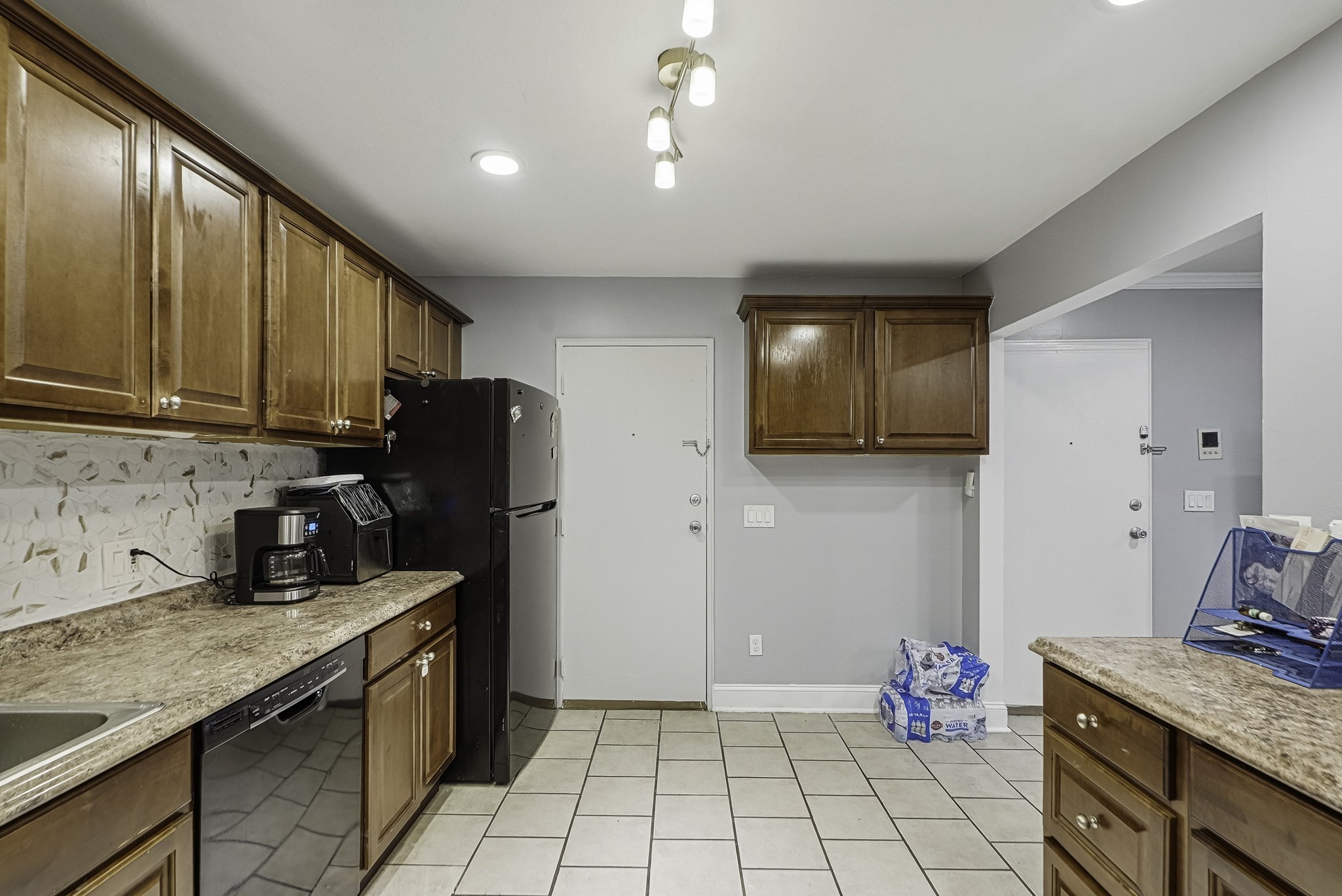 37 Hosmer St # 17 Property Photo 4