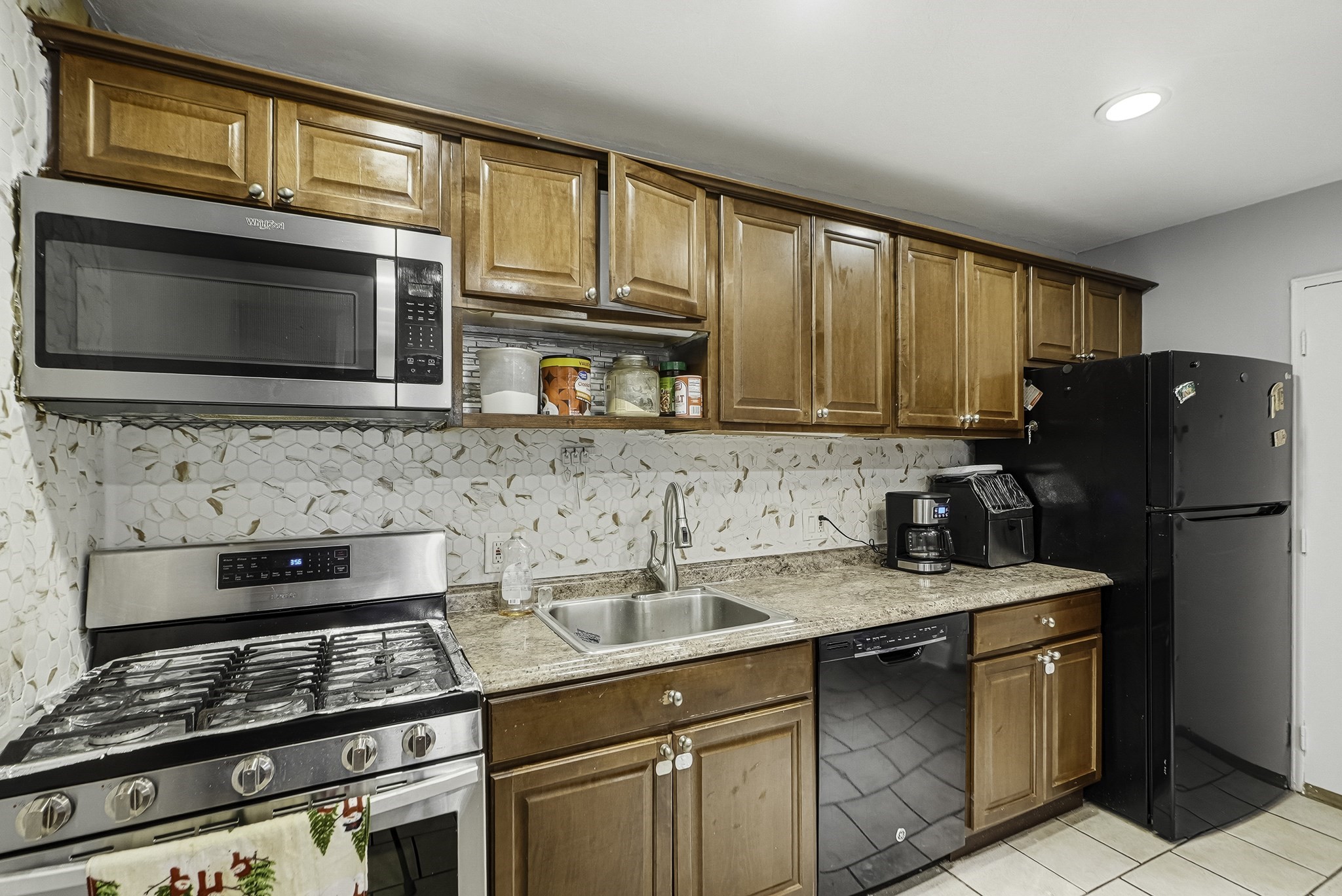 37 Hosmer St # 17 Property Photo 5