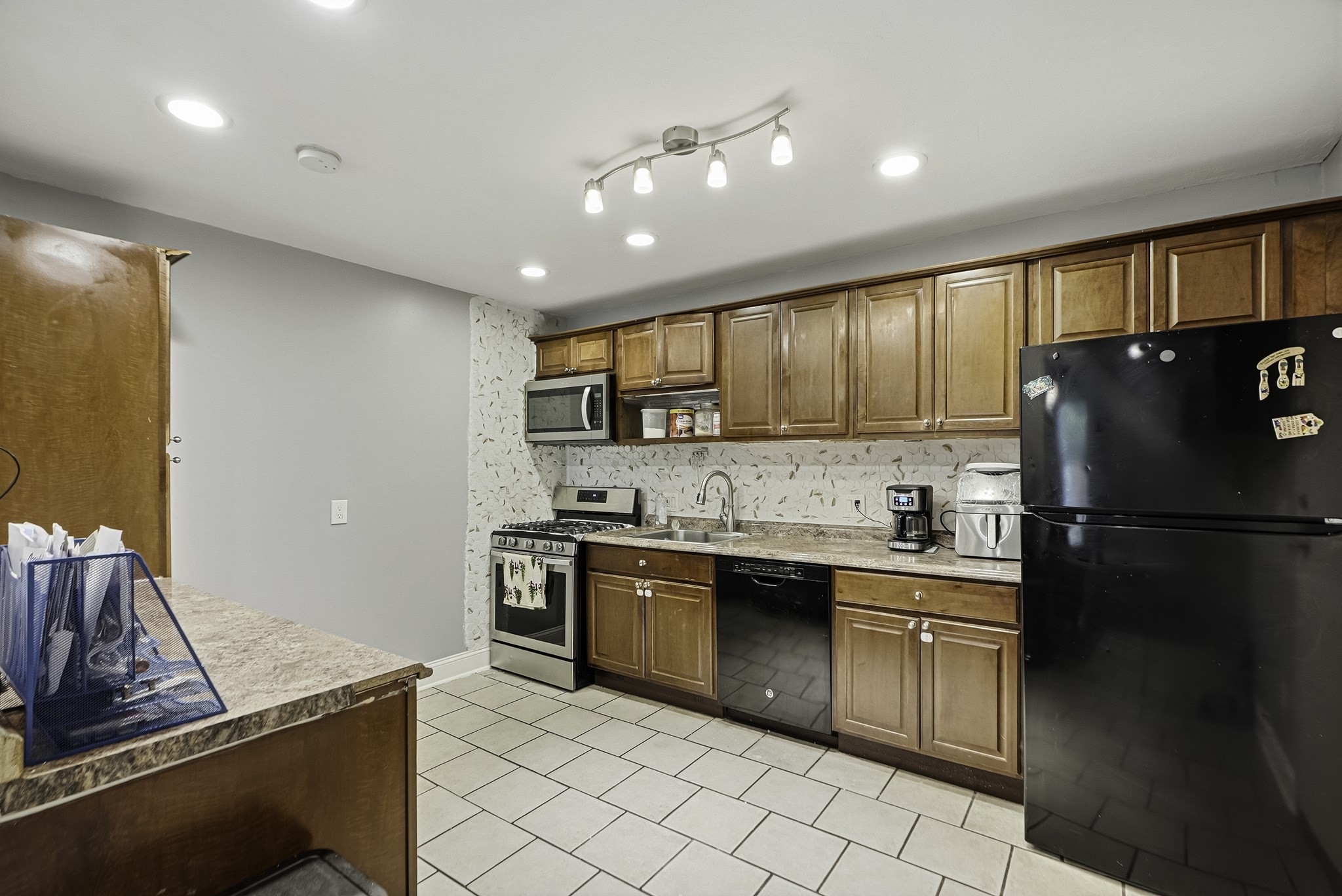 37 Hosmer St # 17 Property Photo 9