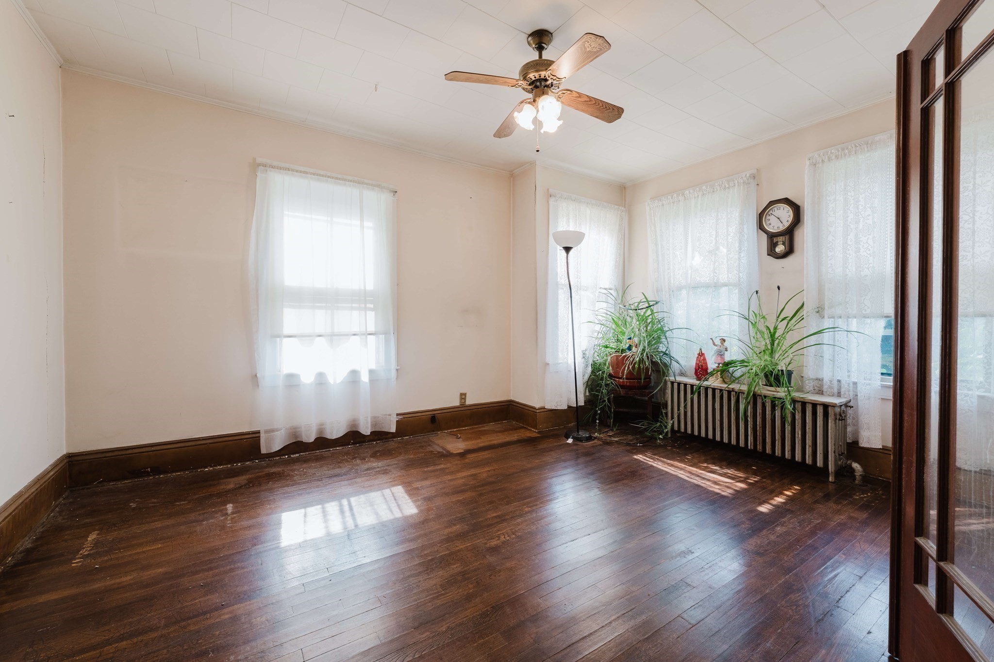 194 Coffin Ave Property Photo 9
