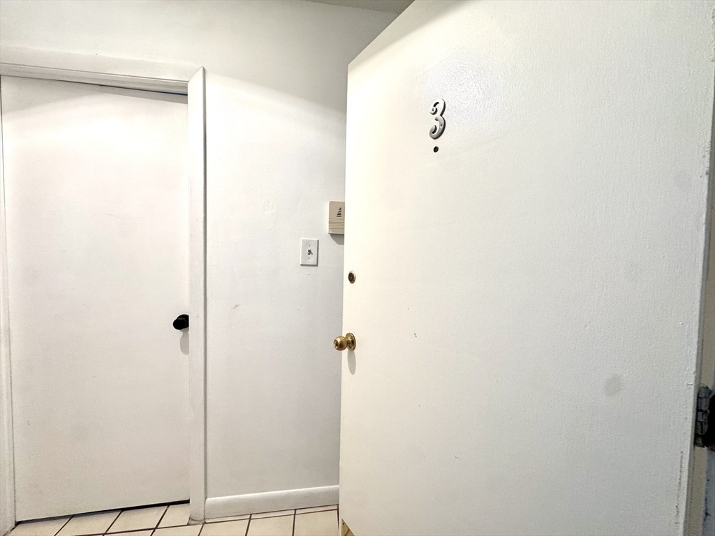 57 A Saint Paul St # 3 Property Photo 9