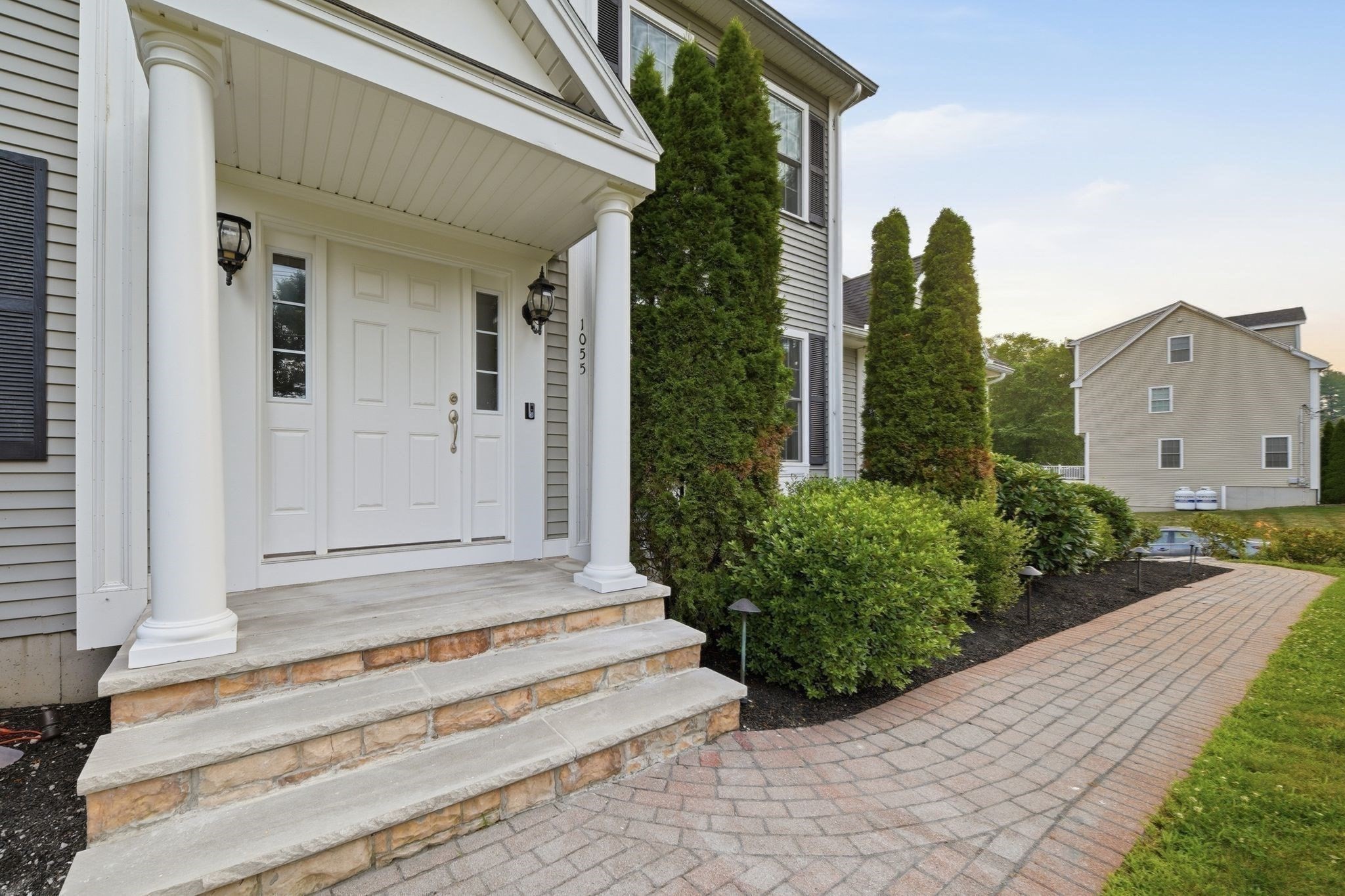 1055 Salem Street Property Photo 4