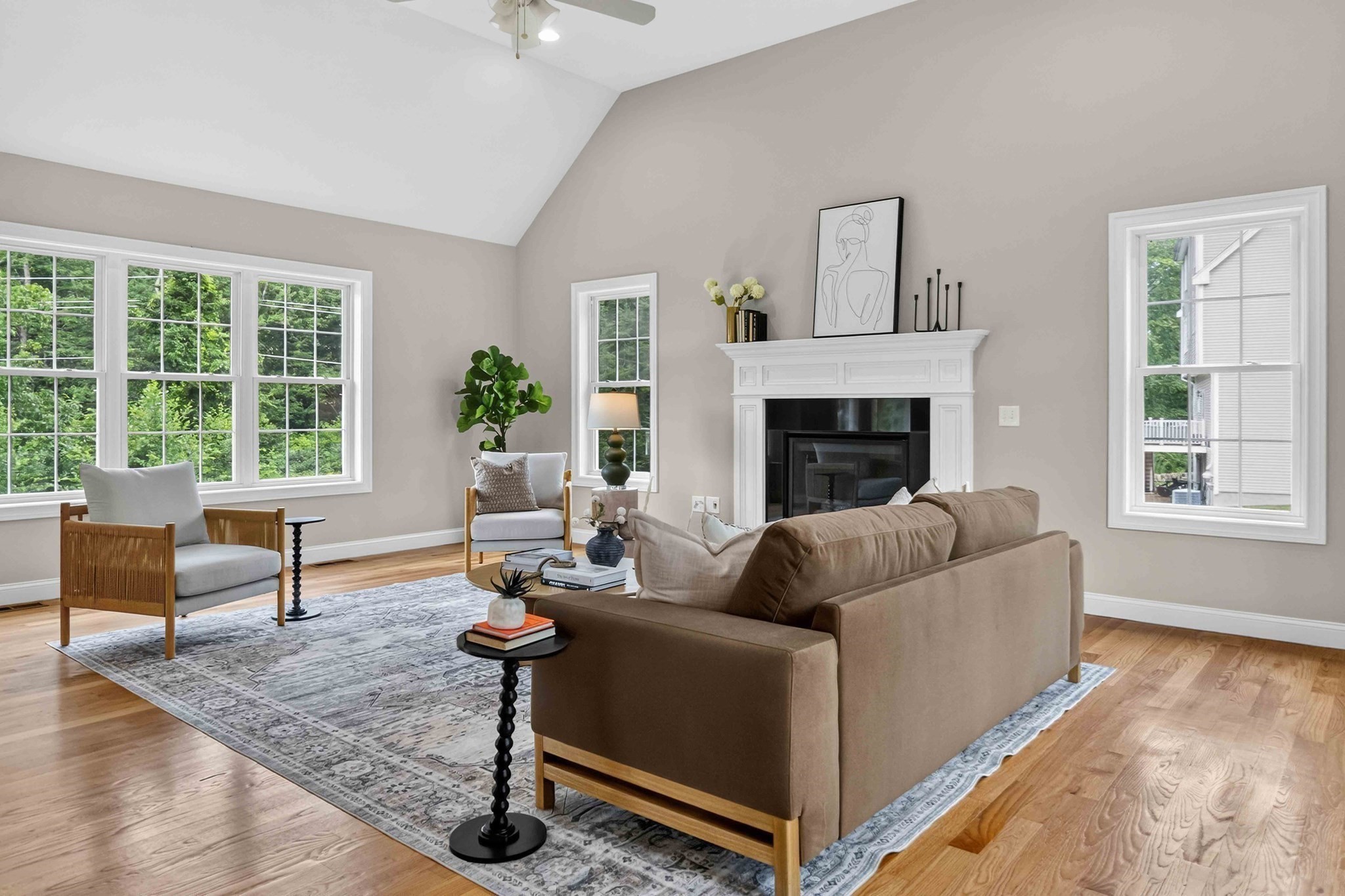 1055 Salem Street Property Photo 14