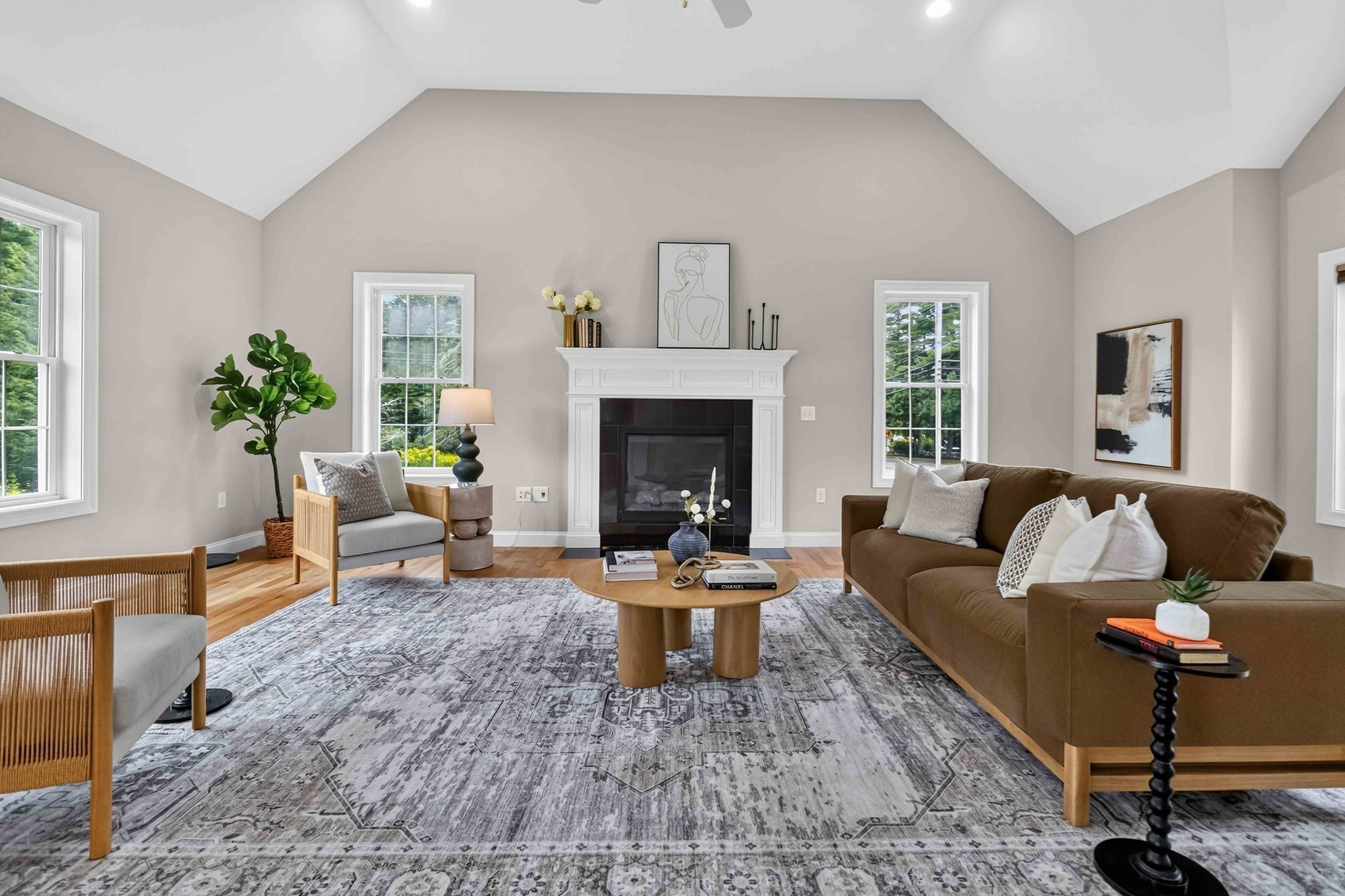 1055 Salem Street Property Photo 15